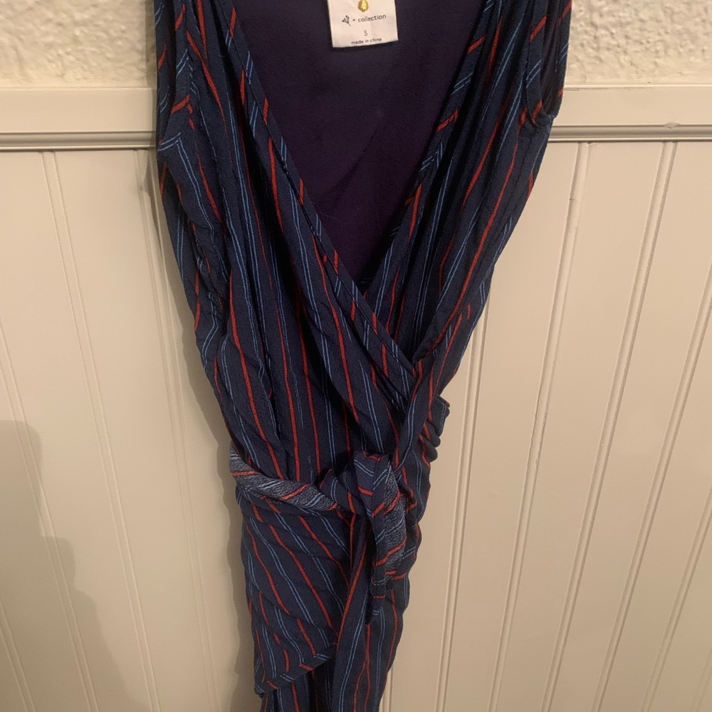 CUTEST WRAP DRESS - Picture 3 of 4